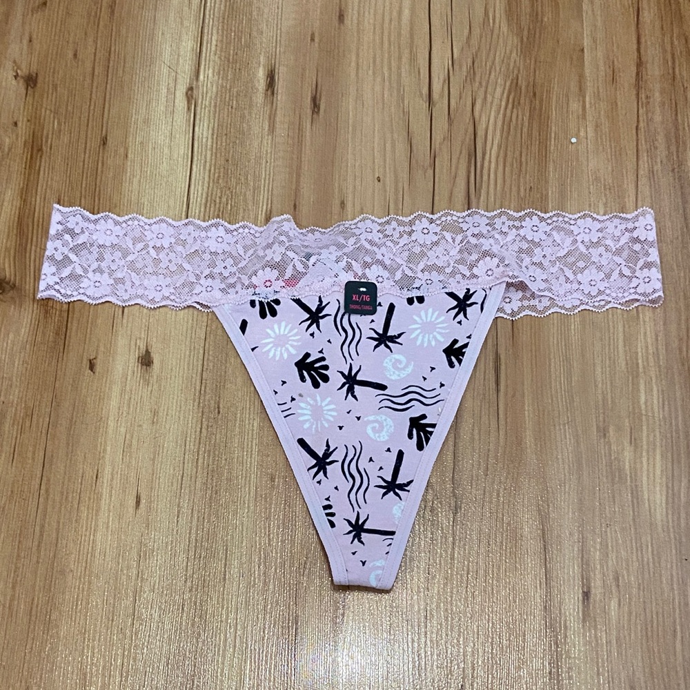 NWT La Senza pink cotton blend lace thong panty **MEDIUM